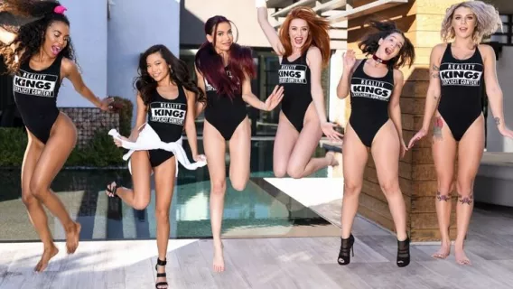 ◤We Live Together◢ WLT S02E04: Femme Finale ►LaSirena69, Sabina Rouge, Demi Sutra