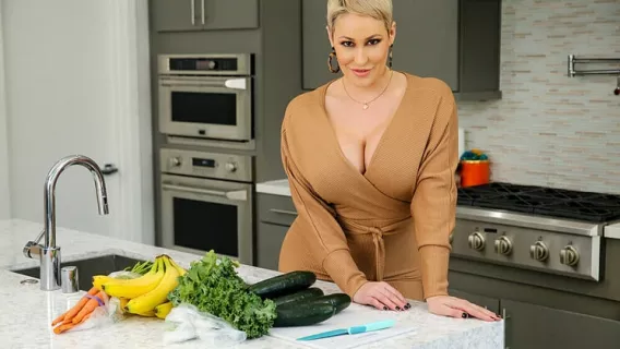 ◤Seduced By A Cougar◢ Ryan Keely Makes The Delivery Boy A Cock Sandwich Between Her Tits!!! ►Ricky Spanish, Ryan Keely