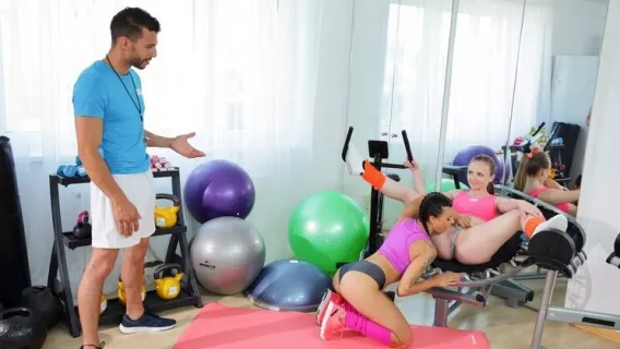 ◤Fitness Rooms◢ Milf And Petite Nymph Gym Threesome ►Marvin Straight, Billie Star, Lady Bug