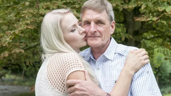 ◤Oldje◢ Old Tree, Young Leaf ►Patrik, Katy Sky