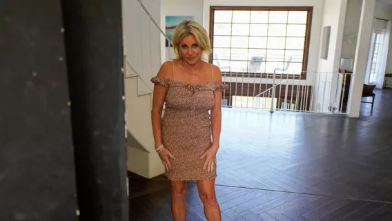 ◤Perv Nana◢ Staying With Nana ►Billy Boston, Payton Hall, Syren De Mer