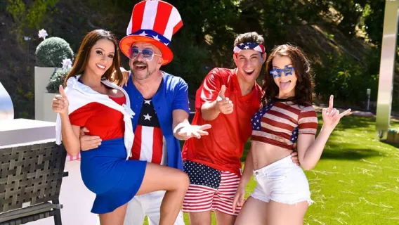 ◤Family Strokes◢ Family Fourth Of July ►James Bartholet, Jennifer Jacobs, Brad Knight