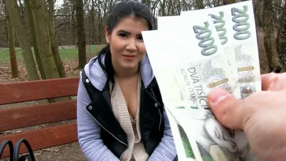 ◤Public Pickups◢ Innocent Student Makes Amateur Porn ►Lady Dee