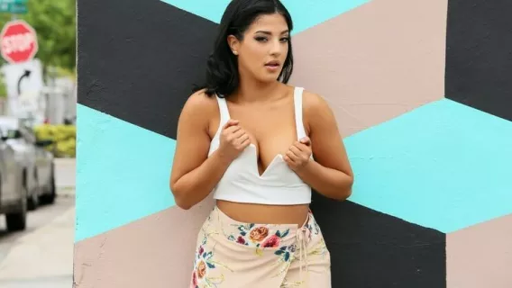 ◤Public Pickups◢ Letting It Air Out ►Kosame Dash, Oliver Flynn