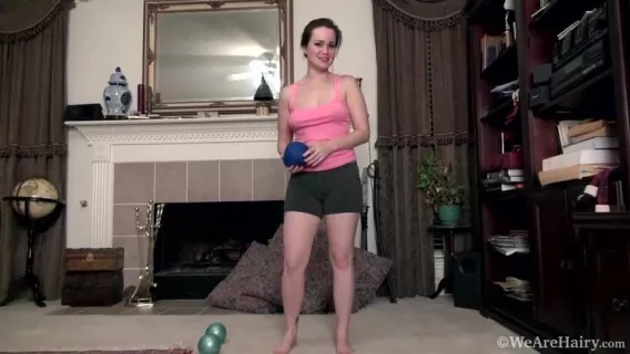 ◤We Are Hairy◢ Melissa XoXo - Kelly Morgan Gets Fit And Strips Naked Afterwards ►Melissa XoXo