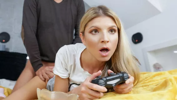 ◤Exxxtra Small◢ Gamer Girl Focus ►Gina Gerson, Thomas Stone